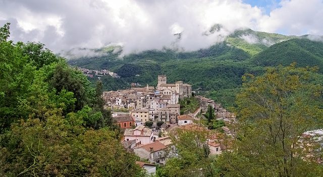 I paesi disabitati più belli da visitare in Italia